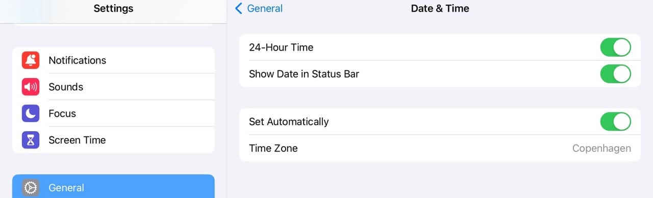 The toggle for setting time and date automatically on an iPad