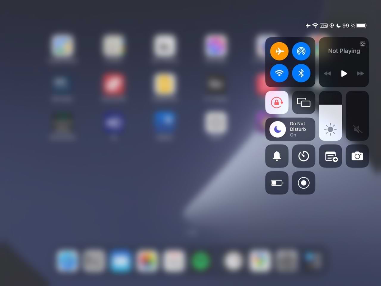 Screenshot showing the lock icon in the iPad Control Center