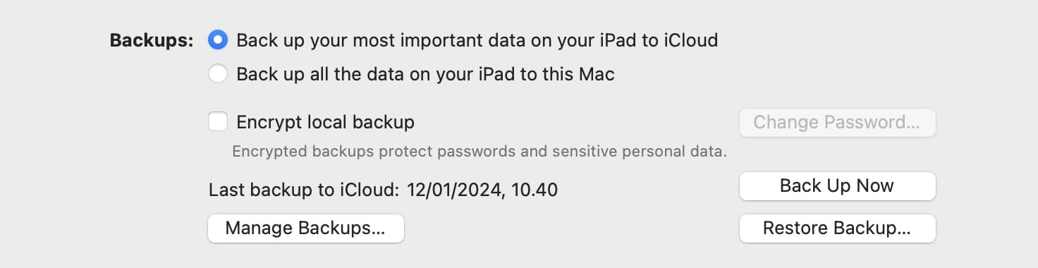 The options to back up your iPad in the Finder app