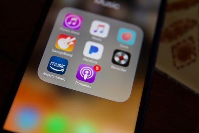 are iphone podcasts free