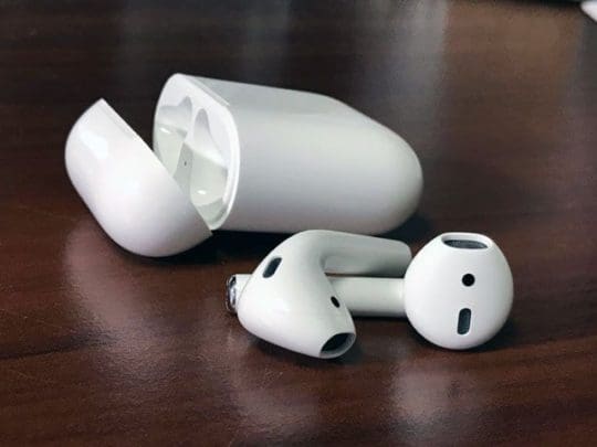 Apple AirPods: совершенствование AirPod - двойное касание