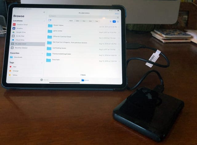 connect external drive to iPad