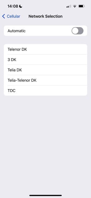 Manually choose your network carrier in iOS 17