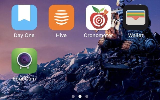 Приложение EpocCam на главном экране iPhone