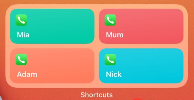 Shortcuts widget with favorite contacts