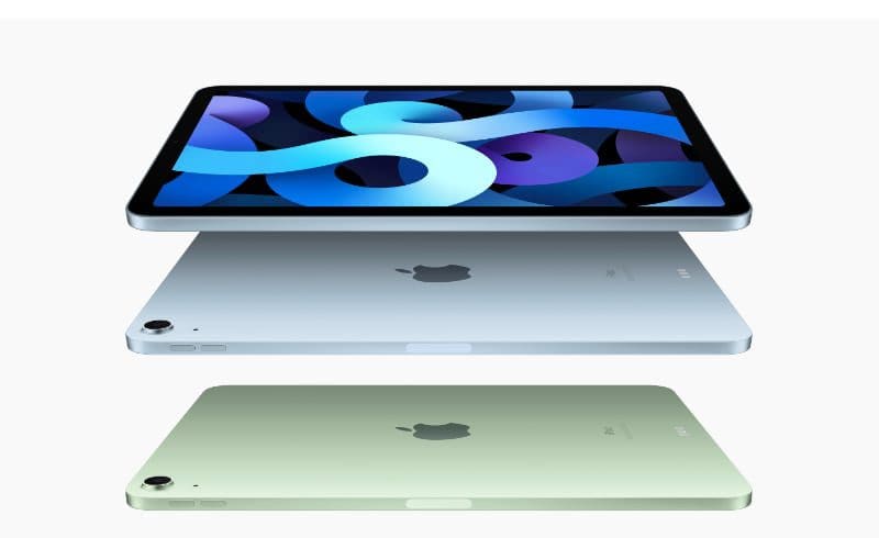 iPad Air (4th generation) in Sky Blue and Green