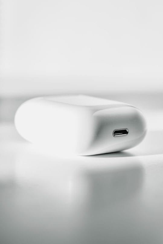 airpod case charge
