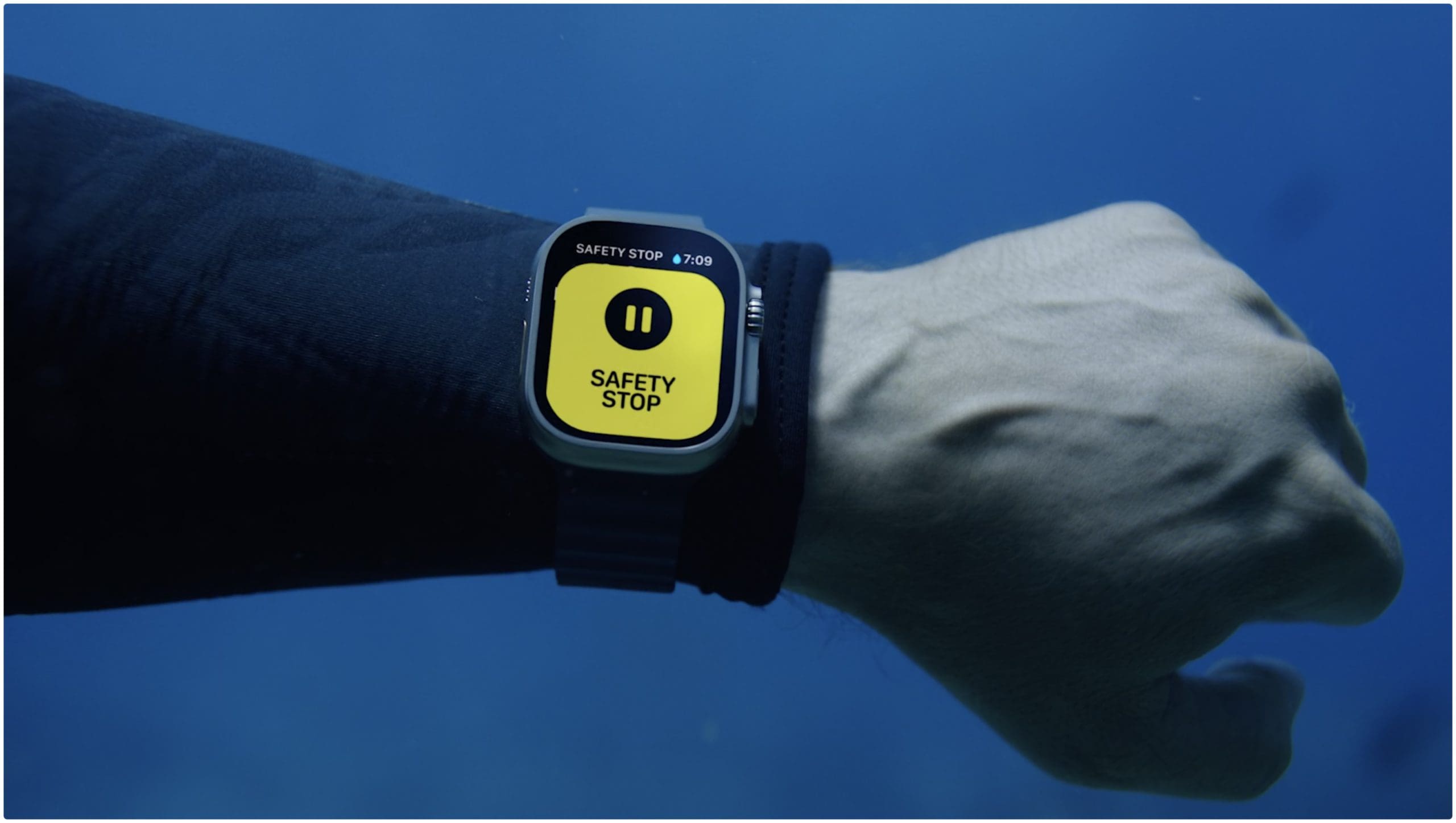 Apple watch series 4 water depth hot sale