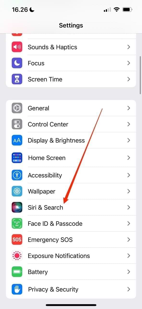 Screenshot showing the Siri and Search tab in iOS 16