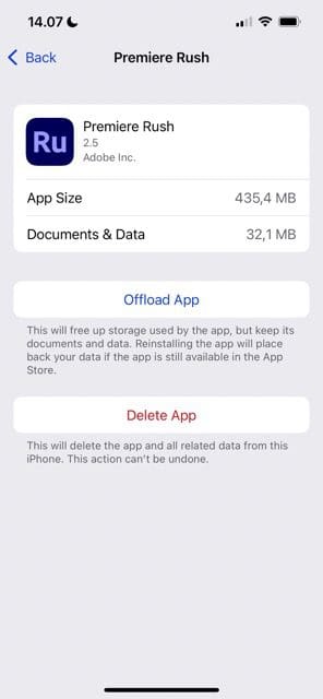 screenshot showing to offload or delete an app on iphone