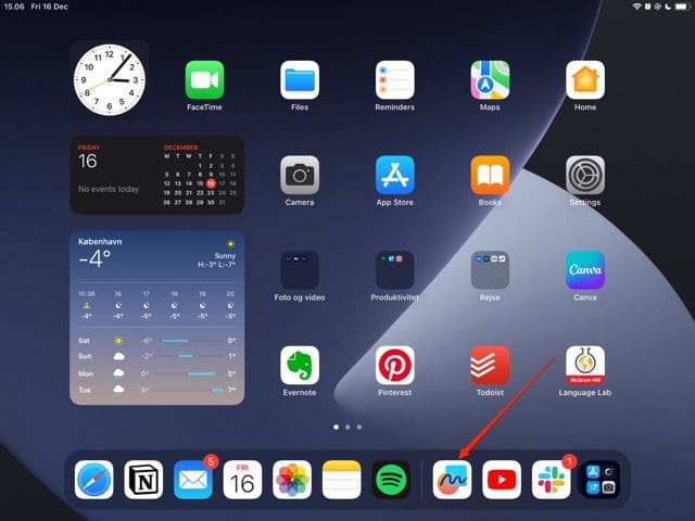 Screenshot showing Freeform on an iPad's homepage