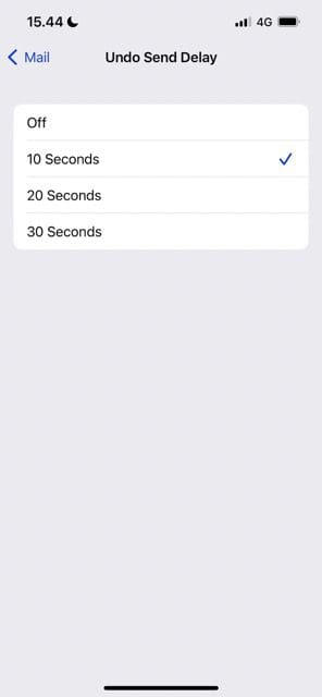 Screenshot showing how to undo delay send options on iOS