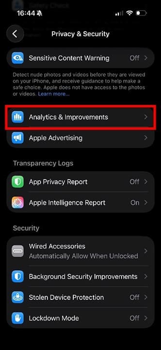 How to Stop Sharing Analytics in iOS 26 1